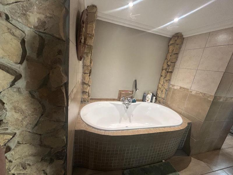 4 Bedroom Property for Sale in Mookgopong Limpopo