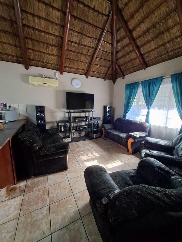To Let 2 Bedroom Property for Rent in Lephalale Limpopo