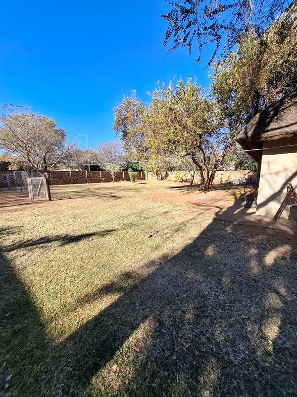 To Let 2 Bedroom Property for Rent in Lephalale Limpopo