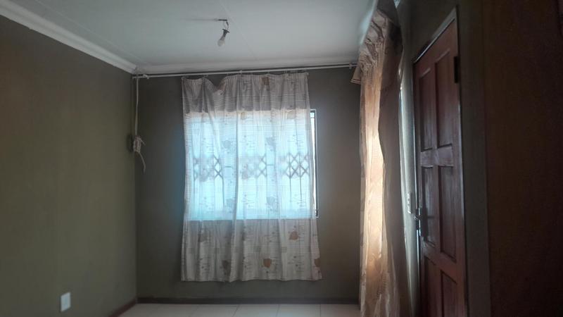 2 Bedroom Property for Sale in Mahlasedi Park Limpopo
