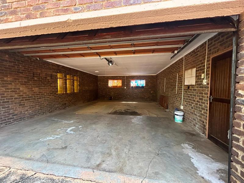 3 Bedroom Property for Sale in Chroompark Limpopo