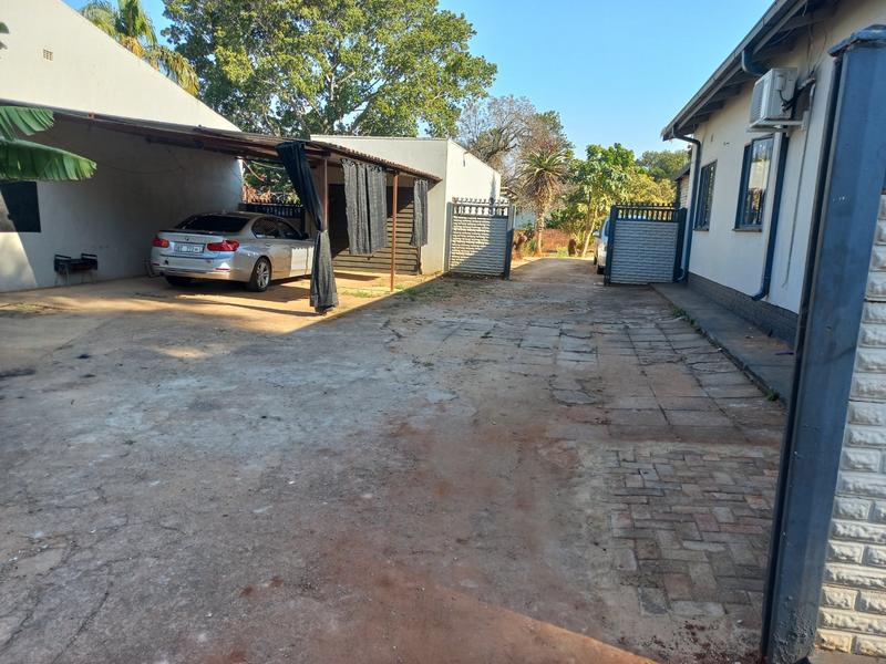 4 Bedroom Property for Sale in Fauna Park Limpopo