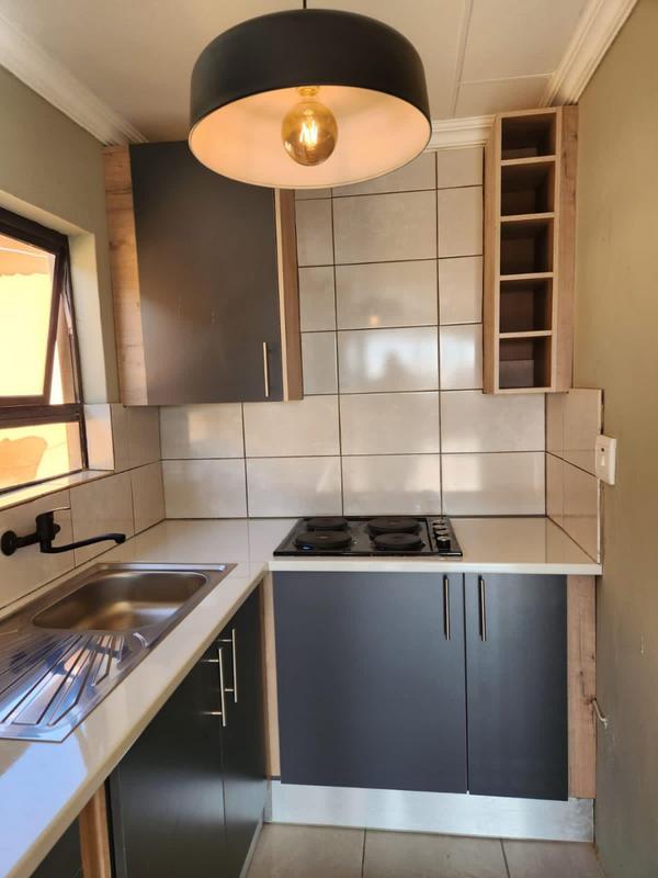 To Let 1 Bedroom Property for Rent in Mankweng Limpopo