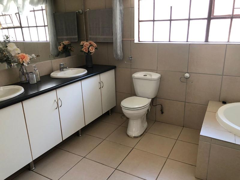 3 Bedroom Property for Sale in Bendor Limpopo