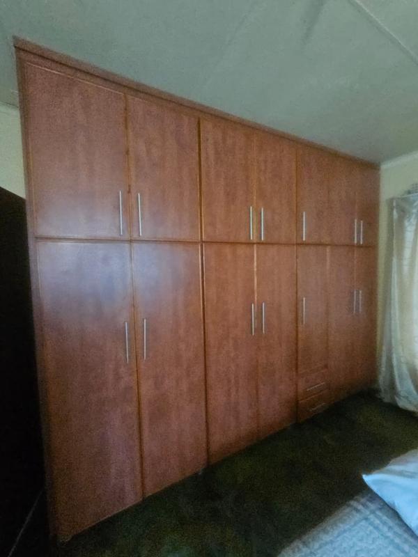 To Let 4 Bedroom Property for Rent in Shayandima Limpopo