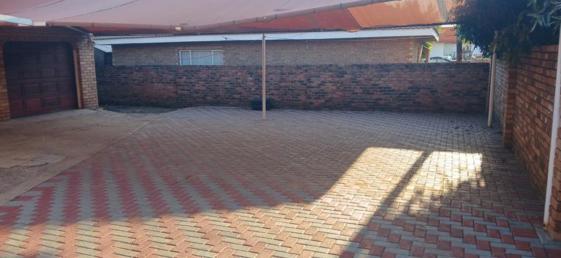3 Bedroom Property for Sale in Akasia Limpopo