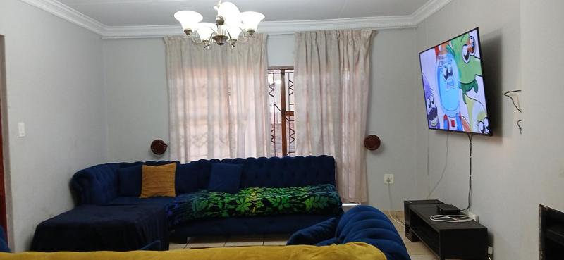 3 Bedroom Property for Sale in Akasia Limpopo