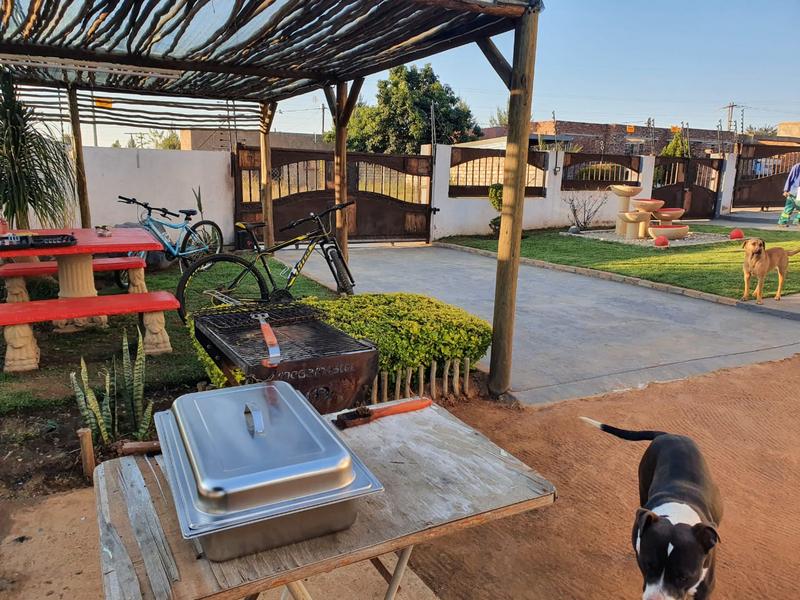 6 Bedroom Property for Sale in Mankweng Limpopo