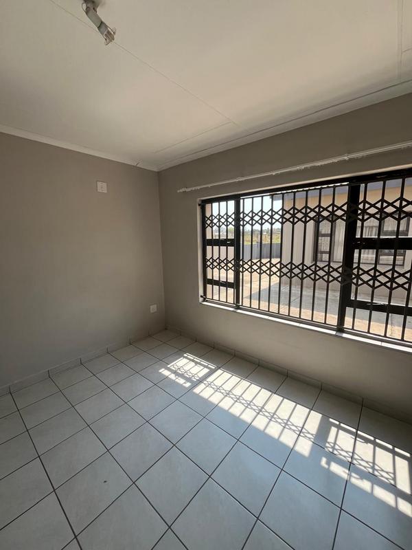 To Let 2 Bedroom Property for Rent in Mokopane Limpopo