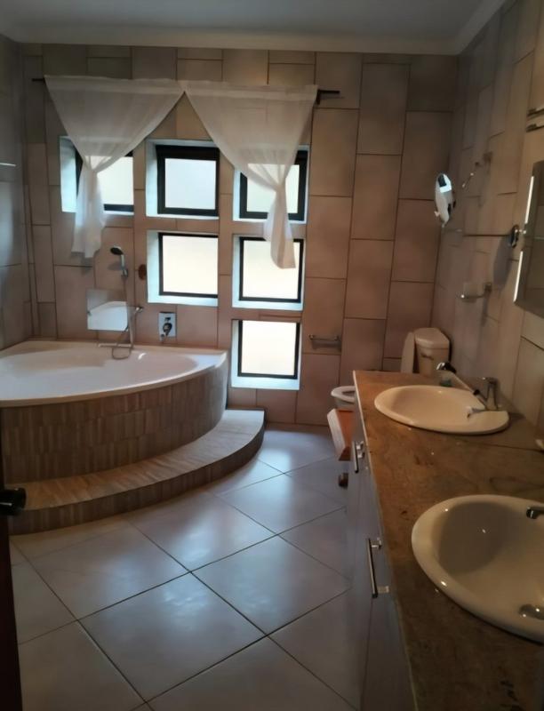 6 Bedroom Property for Sale in Thabazimbi Limpopo