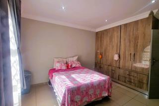 5 Bedroom Property for Sale in Mahlasedi Park Limpopo