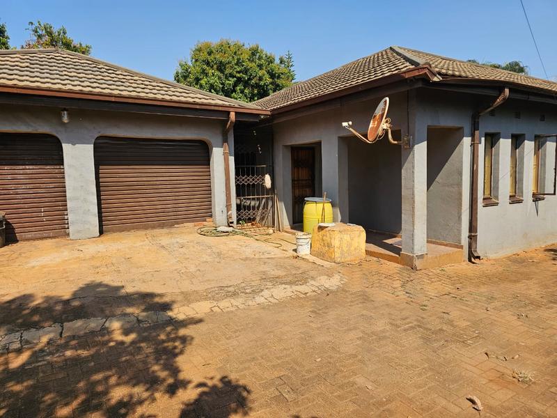 To Let 4 Bedroom Property for Rent in Thohoyandou Limpopo