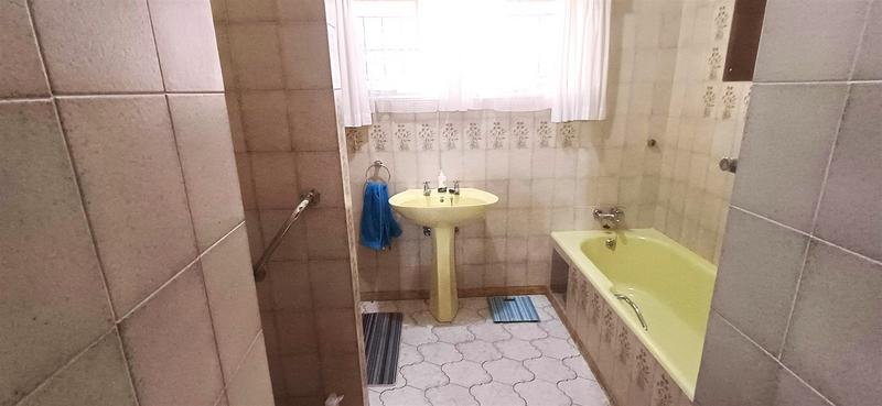 5 Bedroom Property for Sale in Lephalale Limpopo