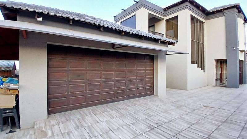 4 Bedroom Property for Sale in Rethabile Gardens Limpopo