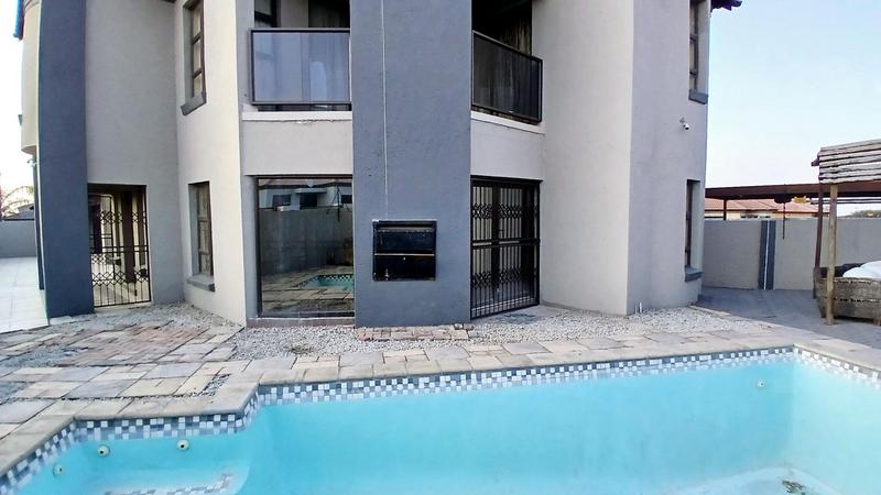 4 Bedroom Property for Sale in Rethabile Gardens Limpopo
