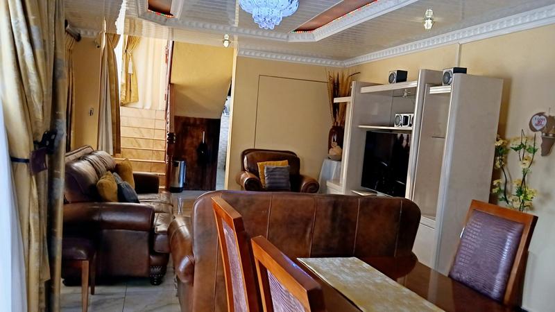 4 Bedroom Property for Sale in Rethabile Gardens Limpopo