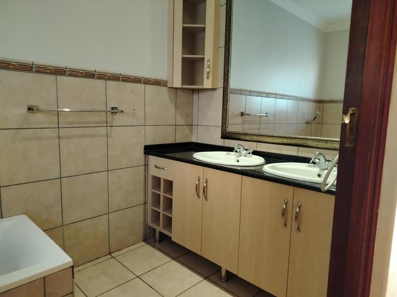 To Let 4 Bedroom Property for Rent in Bendor Limpopo