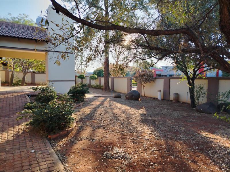To Let 4 Bedroom Property for Rent in Bendor Limpopo
