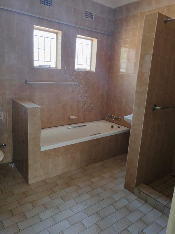 2 Bedroom Property for Sale in Polokwane Central Limpopo