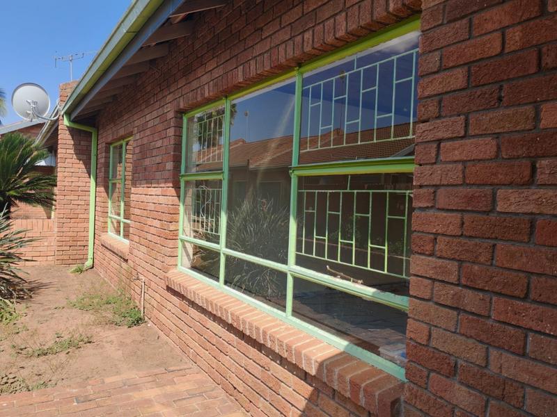 2 Bedroom Property for Sale in Polokwane Central Limpopo