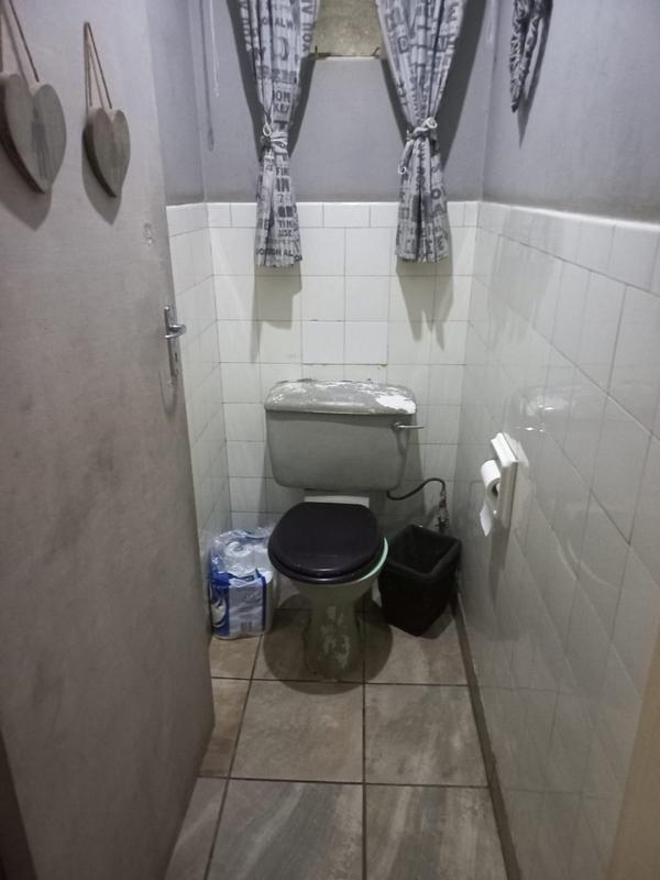 3 Bedroom Property for Sale in Fauna Park Limpopo