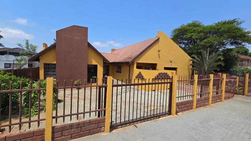 5 Bedroom Property for Sale in Louis Trichardt Limpopo