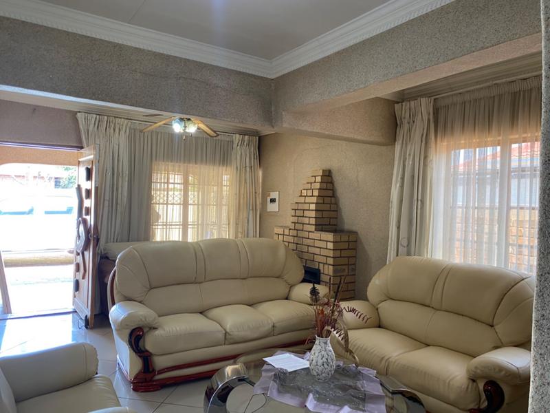 3 Bedroom Property for Sale in Akasia Limpopo