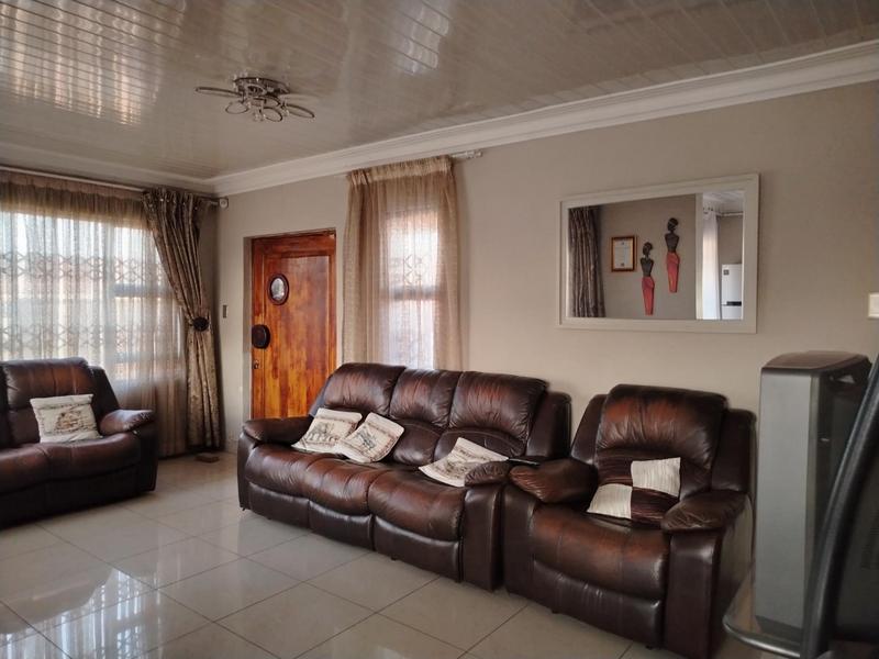 3 Bedroom Property for Sale in Mahlasedi Park Limpopo