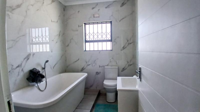 3 Bedroom Property for Sale in Bendor Limpopo