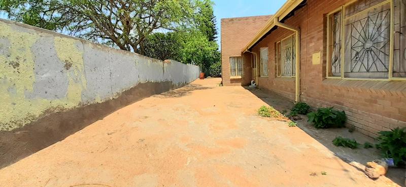 4 Bedroom Property for Sale in Seshego D Limpopo