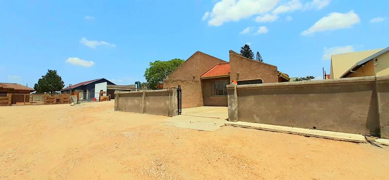 4 Bedroom Property for Sale in Seshego D Limpopo