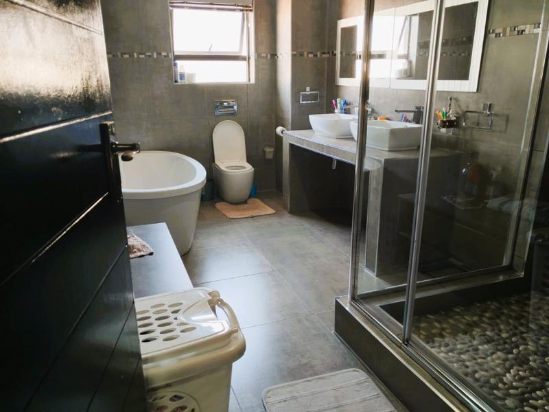 4 Bedroom Property for Sale in Woodhill Estate Limpopo