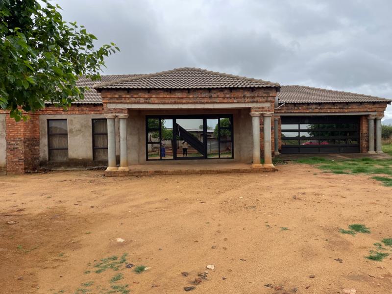 4 Bedroom Property for Sale in Madiba Limpopo