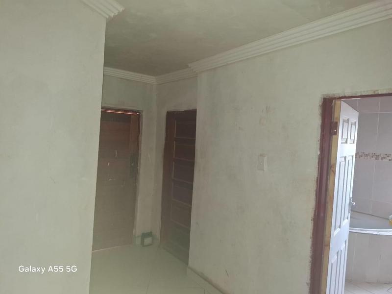 4 Bedroom Property for Sale in Phiphidi Limpopo