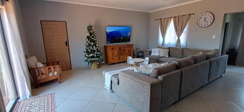 5 Bedroom Property for Sale in Lephalale Limpopo