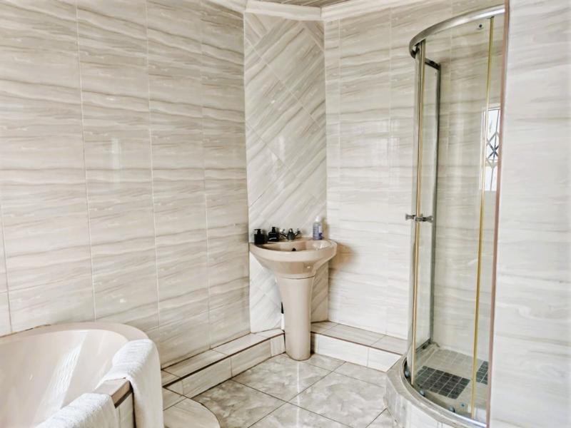 5 Bedroom Property for Sale in Mankweng Limpopo