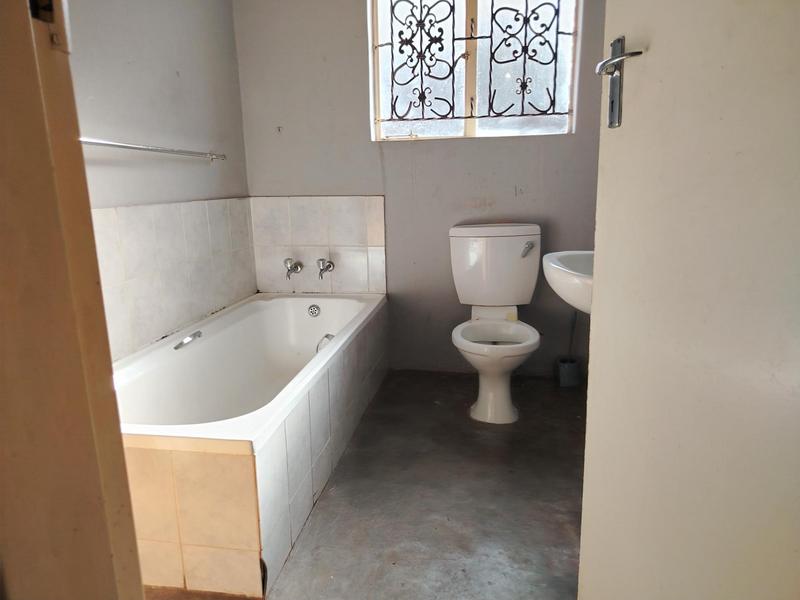 To Let 3 Bedroom Property for Rent in Seshego H Limpopo