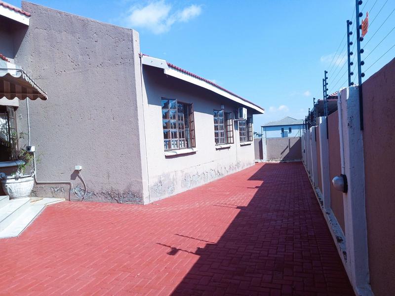 4 Bedroom Property for Sale in Waterberry Country Estate Limpopo