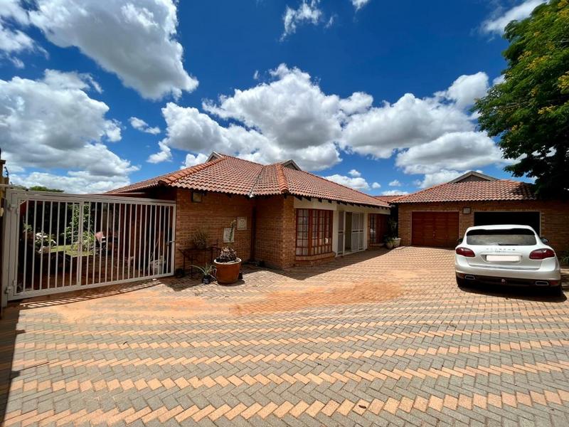 4 Bedroom Property for Sale in Bendor Limpopo