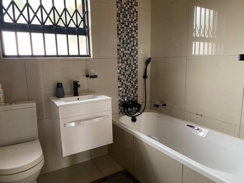 To Let 2 Bedroom Property for Rent in Chroompark Limpopo
