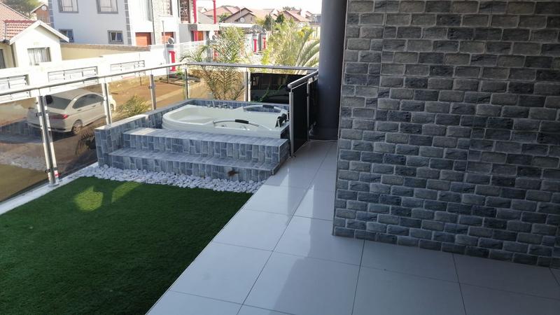 5 Bedroom Property for Sale in Emdo Park Limpopo