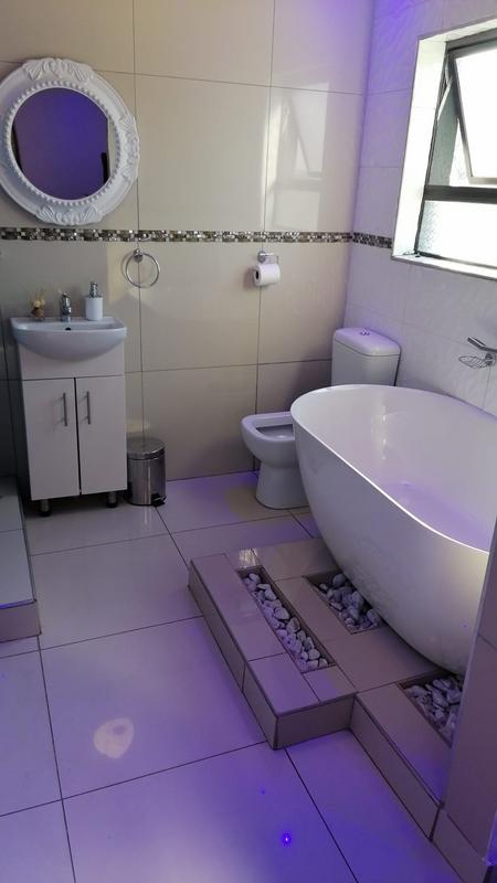 5 Bedroom Property for Sale in Emdo Park Limpopo