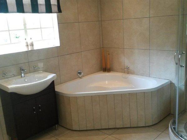 5 Bedroom Property for Sale in Vaalwater Limpopo