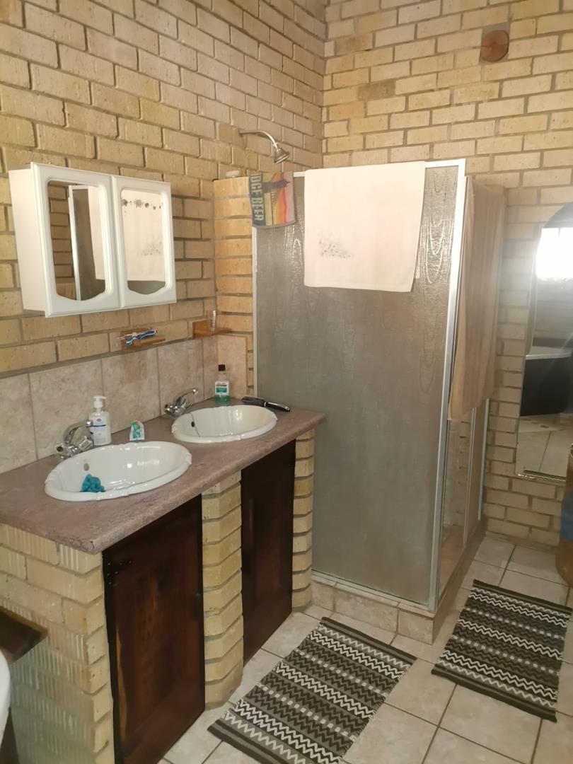 To Let 4 Bedroom Property for Rent in Steelpoort Limpopo