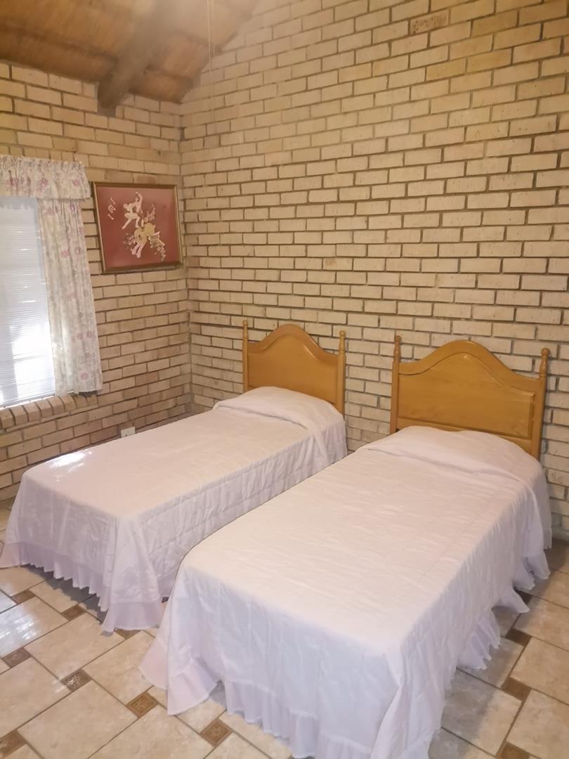 To Let 4 Bedroom Property for Rent in Steelpoort Limpopo