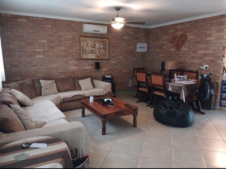 2 Bedroom Property for Sale in Leeupoort Limpopo