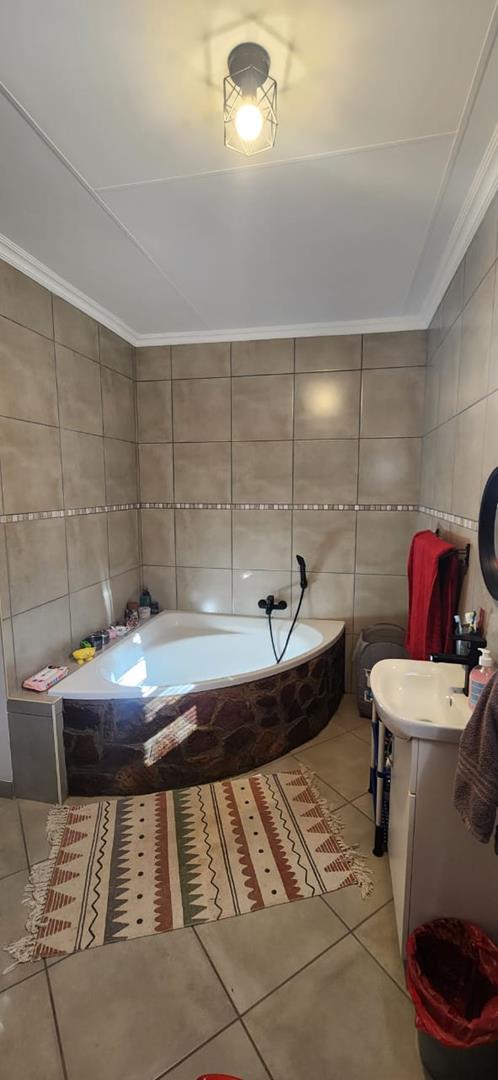 2 Bedroom Property for Sale in Leeupoort Limpopo