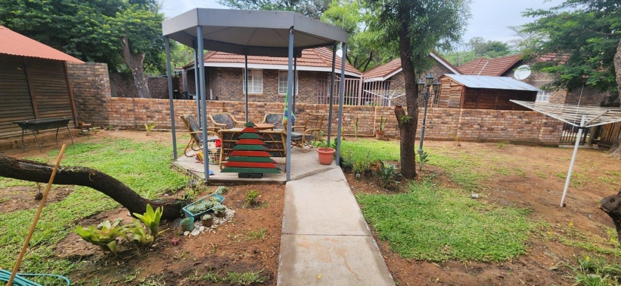 2 Bedroom Property for Sale in Leeupoort Limpopo