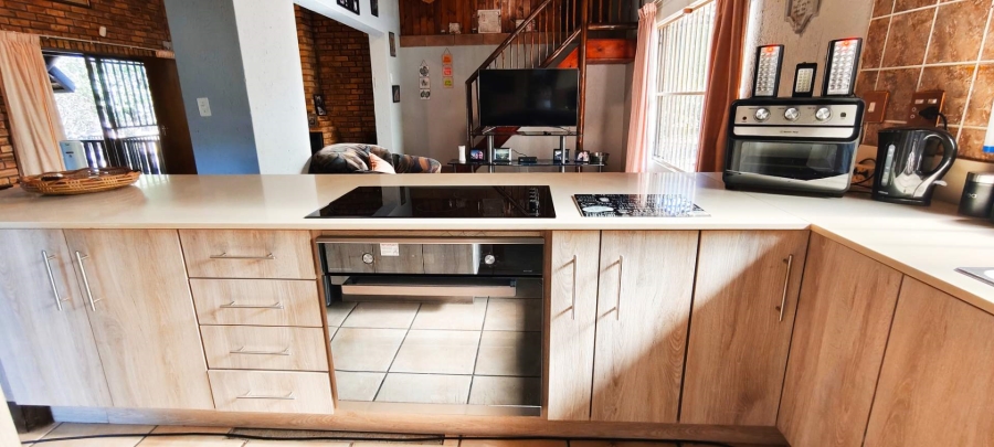 3 Bedroom Property for Sale in Leeupoort Limpopo