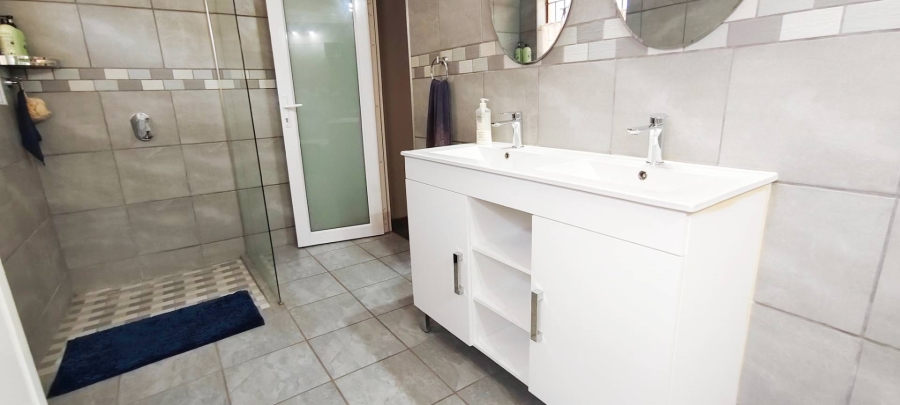 3 Bedroom Property for Sale in Leeupoort Limpopo